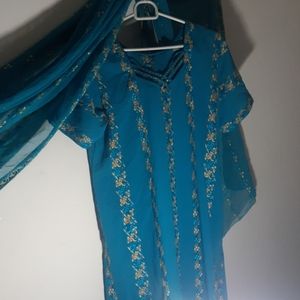 Women aqua marine sari with 8' wrap